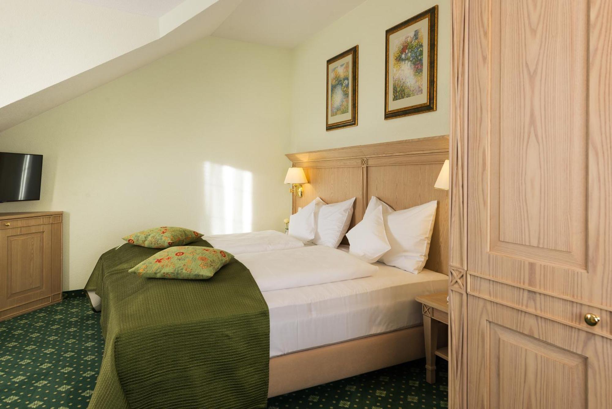 Rebstock Hotel 4*